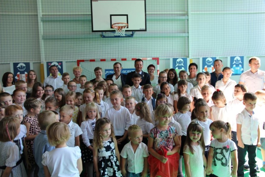 Rzecznik praw dziecka odwiedził szkołę w Starym Waliszewie (Zdjęcia)