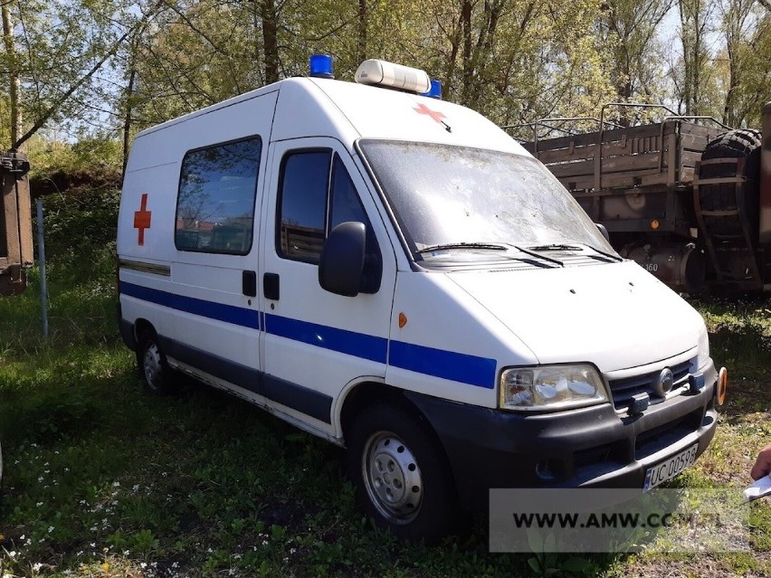 Samochód sanitarny FIAT DUCATO 2,8 JTD (bez wyposażenia)...