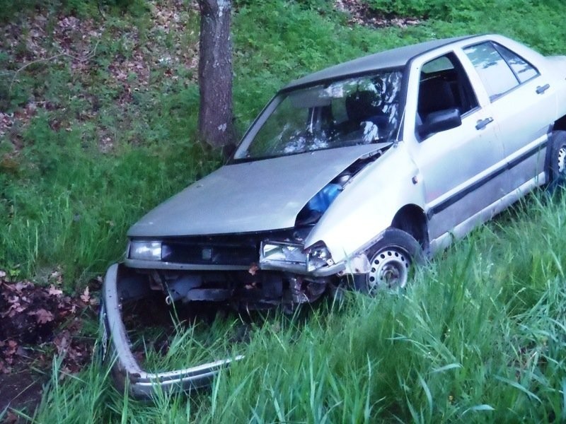 Wypadek w Braniewie: Kierowca Seata stracił kontrolę nad pojazdem