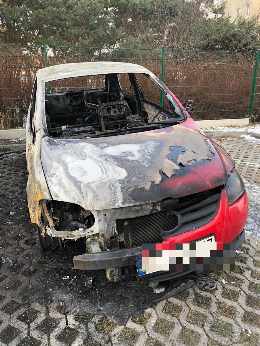 Pożar samochodów na osiedlu Południe we Włocławku
