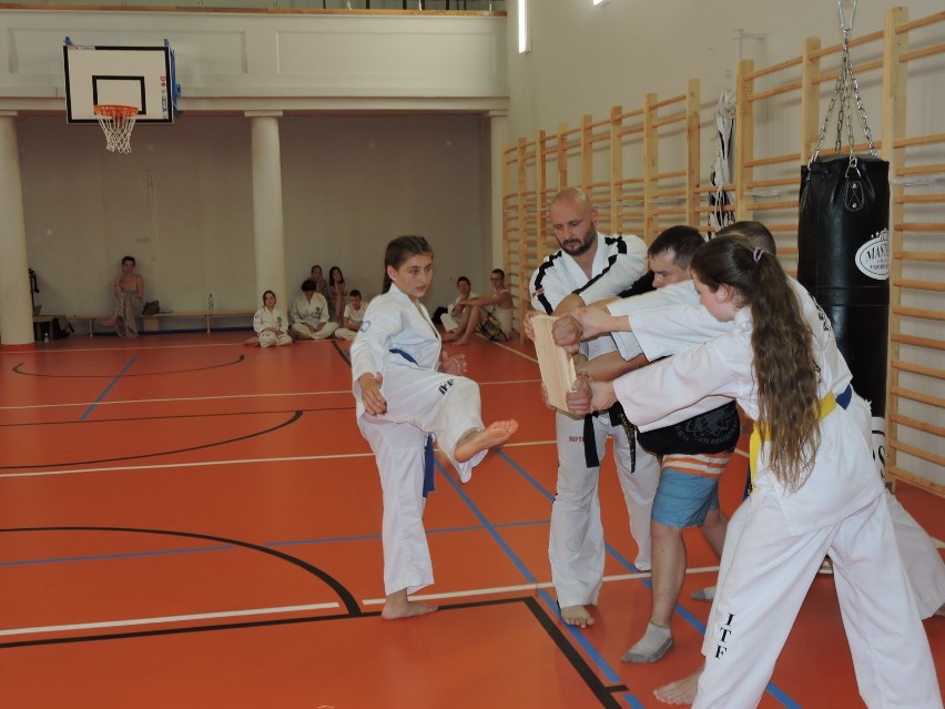 Egzaminy w Młodzieżowym Klubie Taekwondo w Bielsku Podlaskim...