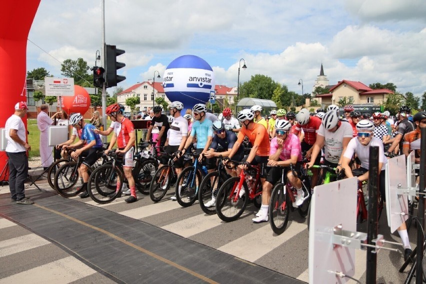 ANWIL wspiera cyklistów. Wyścig kolarski imienia Kazimierza Wielkiego 2023