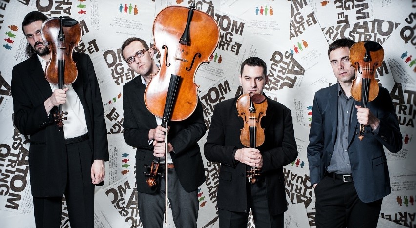 Atom String Quartet i Zakopower

Muzycy zagrają kompozycje...