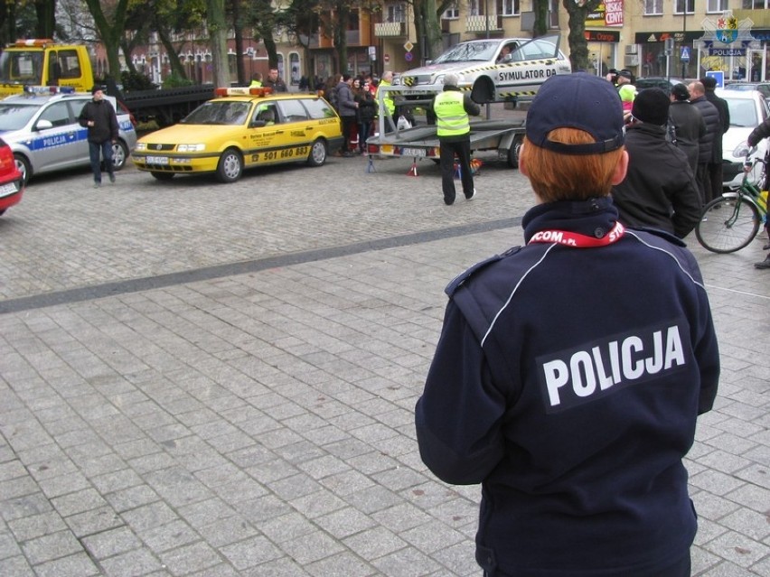 Policyjna akcja na Placu Pokoju