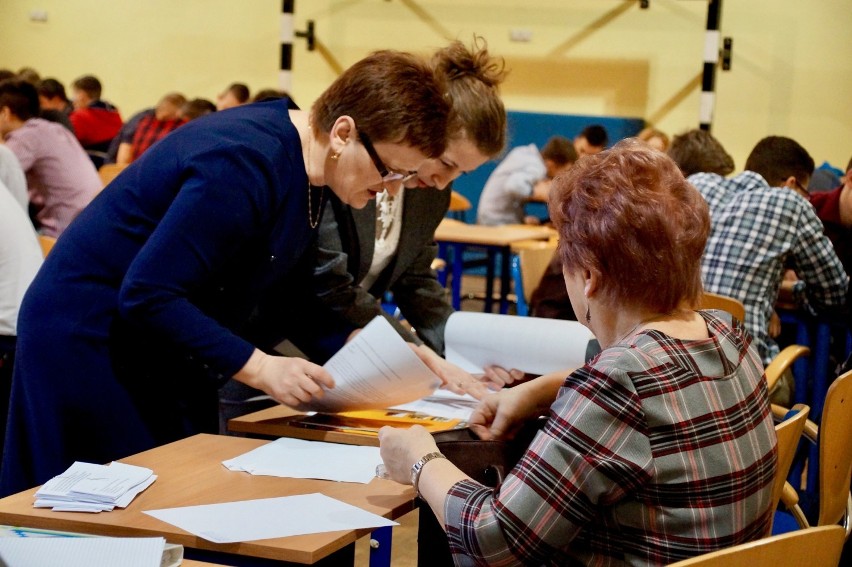 „Bliżej Matematyki – Bliżej Nauki”. Nowy projekt ZSEE w...