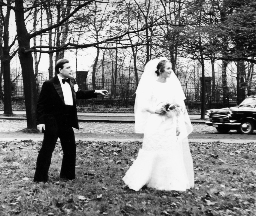 ... i  w dniu ślubu, w 1972 roku w Bazylice w...