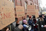 "Dobrzy" chłopcy nie gwałcą - protest przed legnickim sądem [ZDJĘCIA, FILM] 