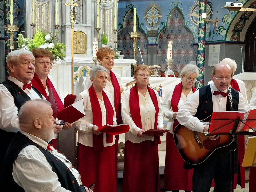 "Zaśpiewajmy Jezusowi..." – koncert kolęd zespołu "Zgoda" w kościele w Kamieńcu