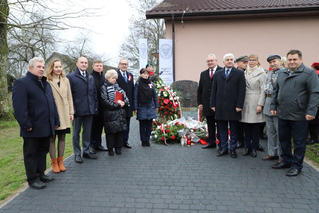 12 listopada w Nowoberezowie odsłonięty został odrestaurowany pomnik marszałka Józefa Piłsudskiego