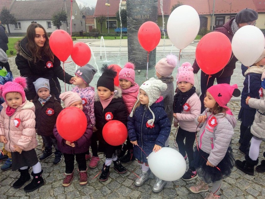 Pogorzela. Przedszkolaki świętowały rocznicę odzyskania przez Polskę niepodległości [ZDJĘCIA] 