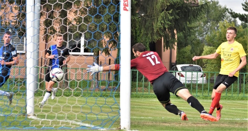 IV liga piłkarska w Małopolsce: Orzeł Ryczów - Poprad...