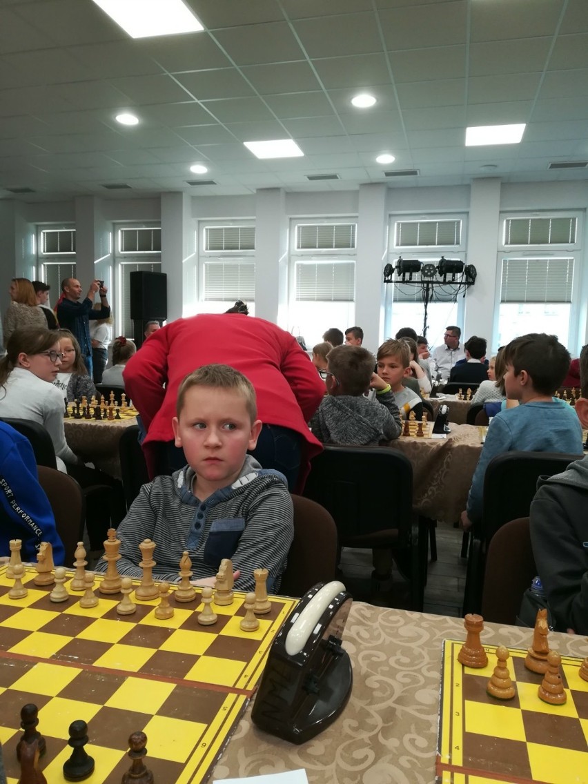 Grupa szachistów z Kowalewa uczestniczyła ostatnio w...