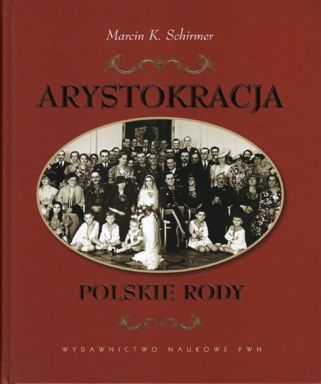 Okładkę zdobi fotografia ze zbior&oacute;w Janusza Przewłockiego przedstawiająca ślub Jolanty Czartoryskiej i Władysława Radziwiłła 12 sierpnia 1936 roku