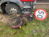 Wypadek w Glinczu w gminie Żukowo - kobieta potrącona przez ciężarówkę