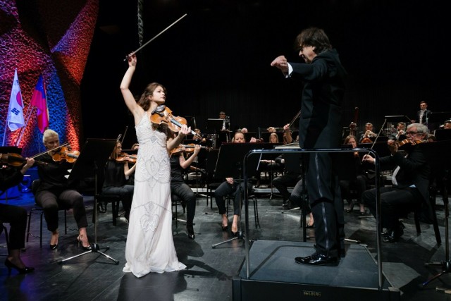 Konkurs i festiwal skrzypcowy w Toruniu przyciąga wirtuozów z całego świata. Toruńska Orkiestra Symfoniczna - organizator wydarzenia - już dziś zaprasza i zdradza szczegóły tegorocznej edycji. To będzie prawdziwa muzyczna uczta!