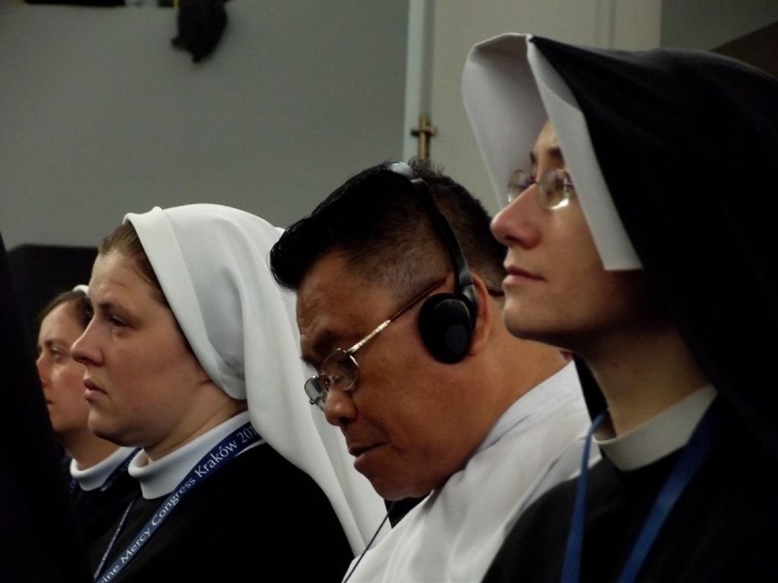 Obok kapłanów, siostry zakonne stanowiły najliczniejszą...