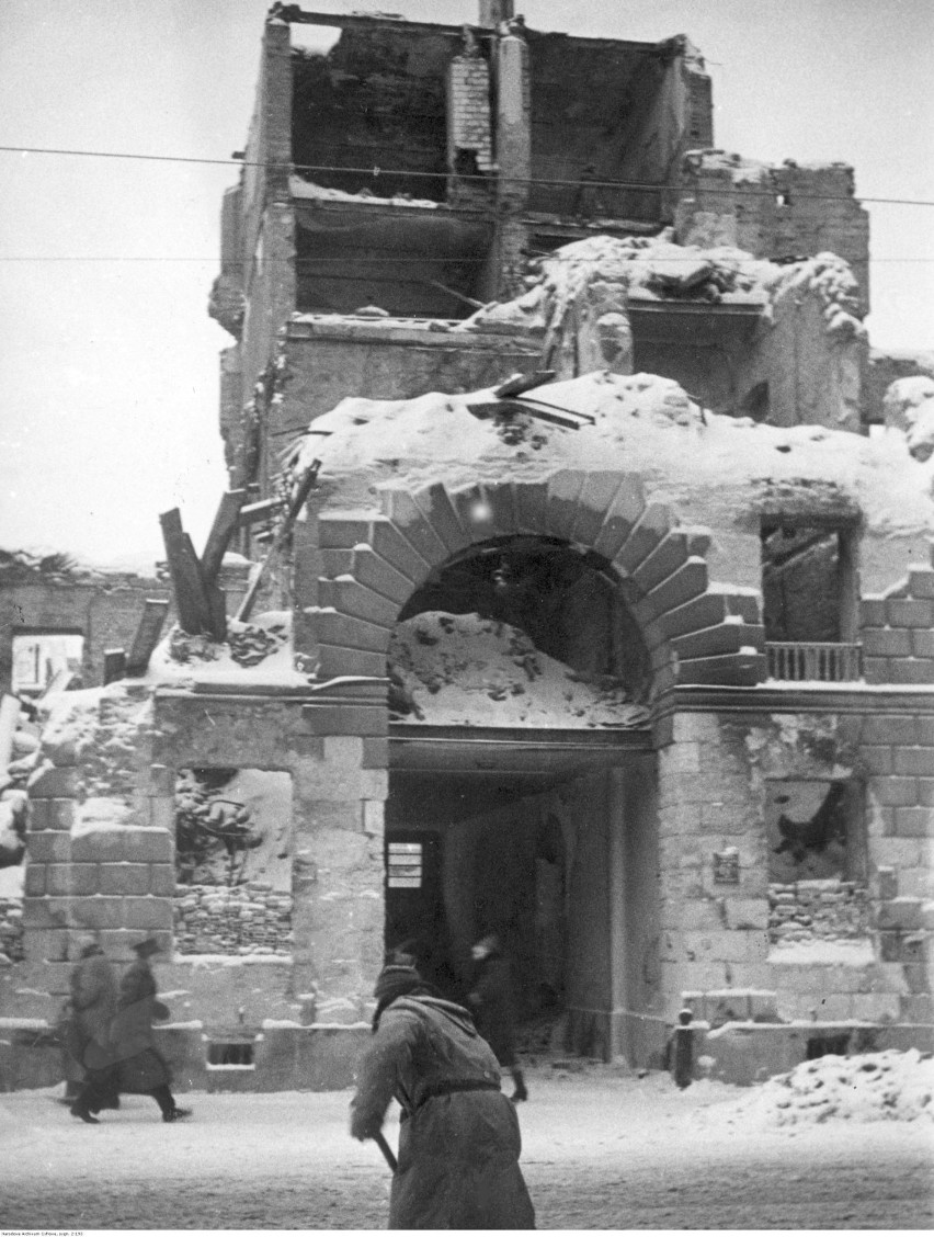 zdjęcia zniszczonej Warszawy z lat 1939-1945