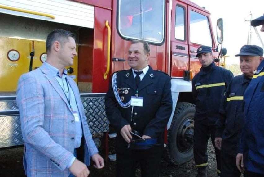 Gmina Łęczyca przekazała wóz ukraińskim strażakom (ZDJĘCIA)