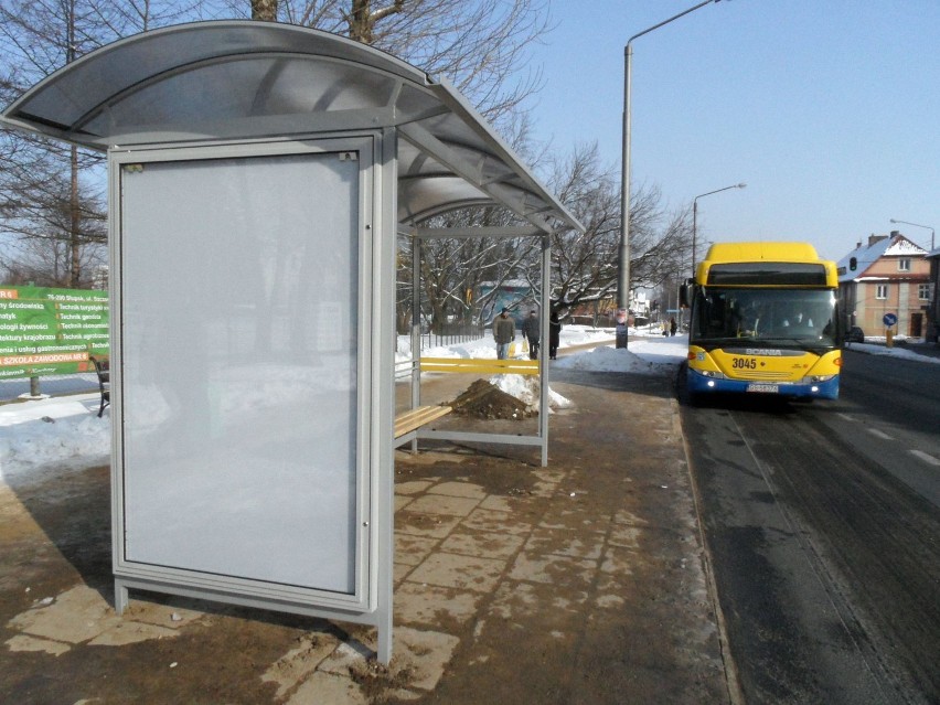 Autobusy w Słupsku: Wymienili wiaty przystankowe [ZDJĘCIA]