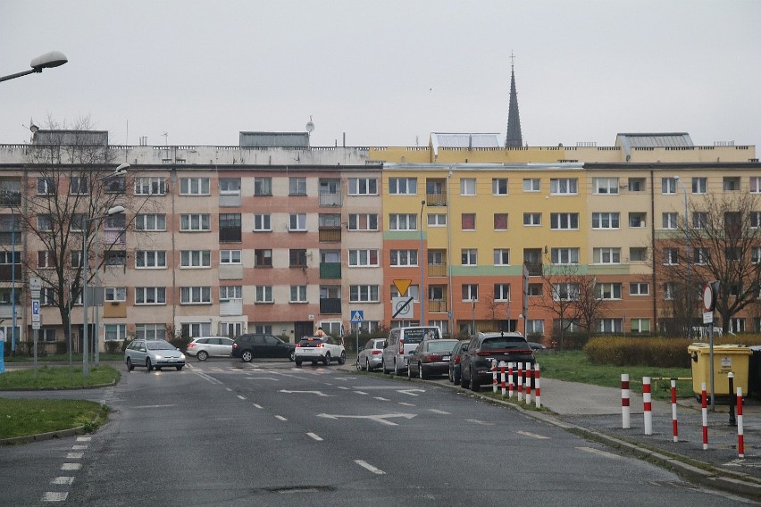 Legnica. Z Najświętszym Sakramentem autem do wiernych [ZDJĘCIA]