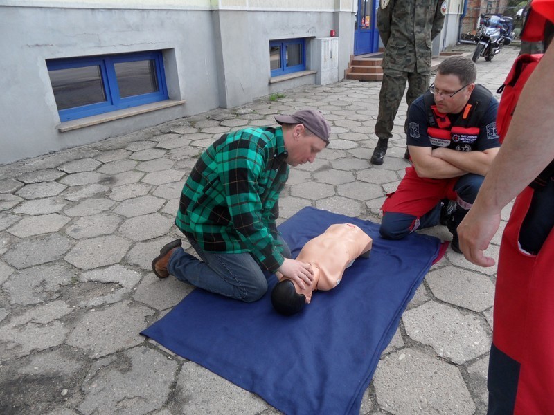 Lubliniec: Policja, ratownicy medyczni i mundurówka kontrolowali kierowców