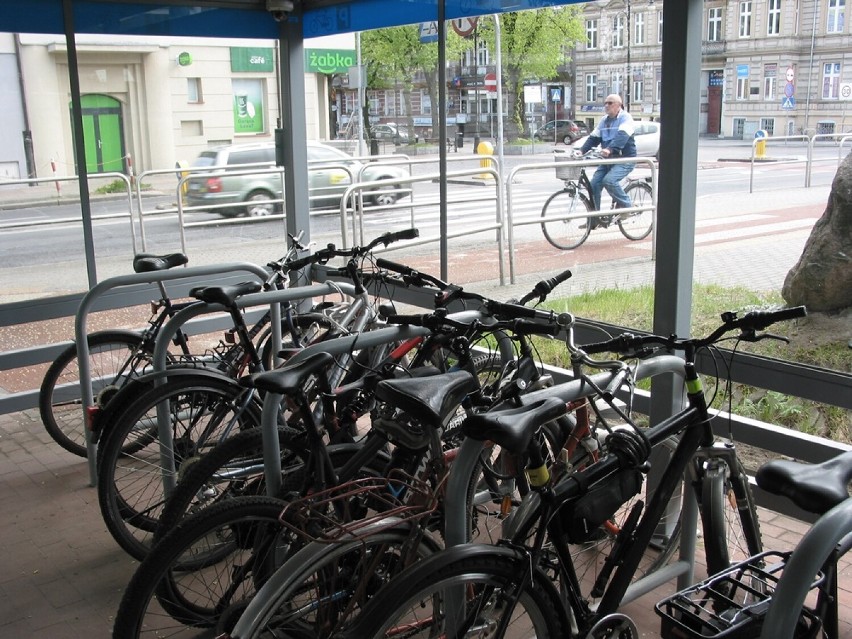 W Słupsku przydałoby się więcej takich parkingów rowerowych...