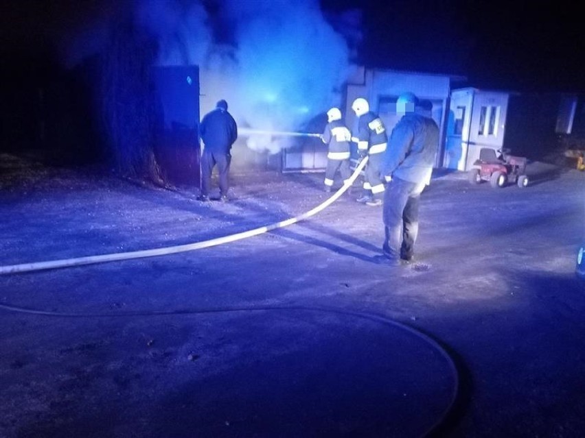 Pożar garażu w gminie Izbica Kujawska