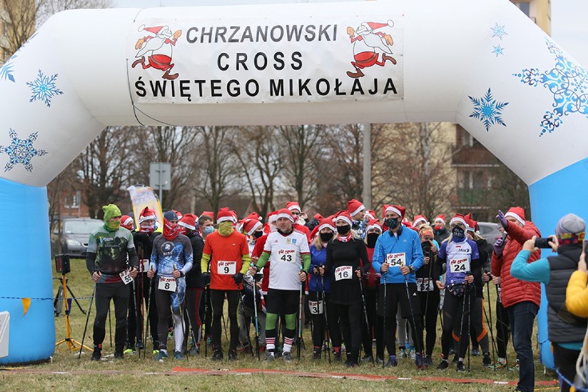 V Chrzanowski Cross Świętego Mikołaja. 65 osób wzięło udział w zawodach nordic walking [ZDJĘCIA]