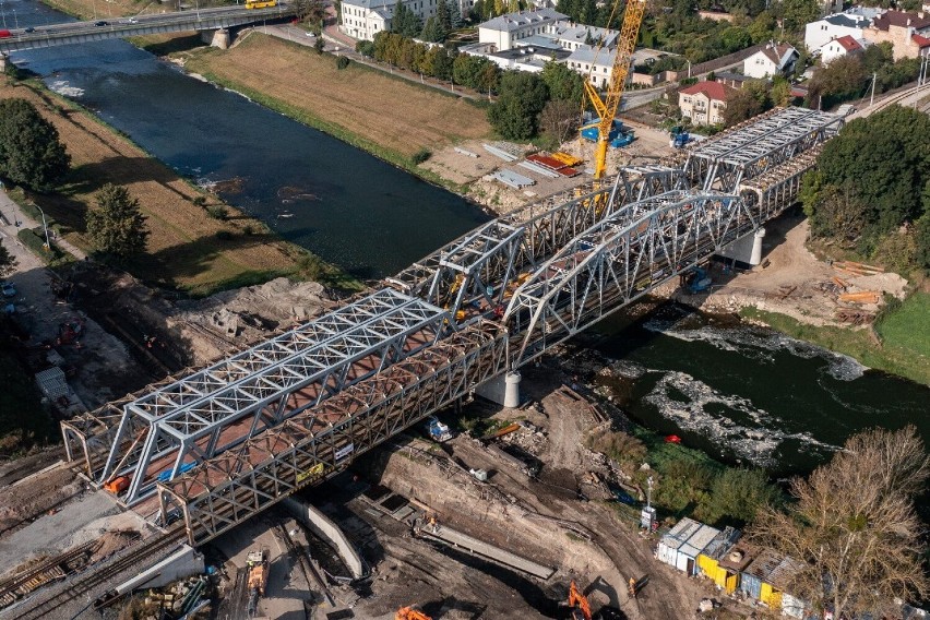 Dobre informacje ws. nowego mostu kolejowego i przebiegających pod nim ulic
