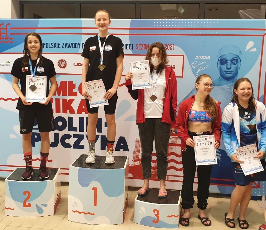 Kolejne medale dla zawodników UKS Nawa Skierniewice. 12 medali na zawodach „Od Młodzika do Olimpijczyka”