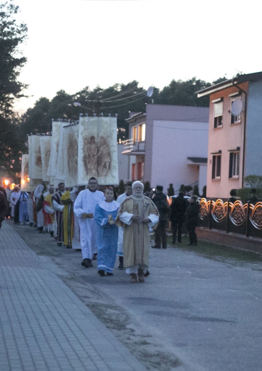 Misterium Męki Pańskiej w Niedźwiedziu. Spektakl...