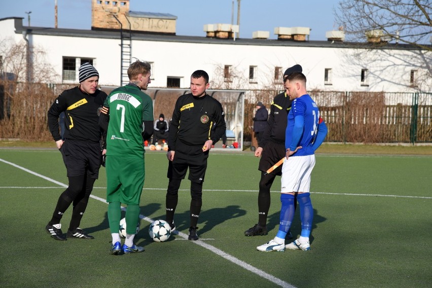 Sobotnie spotkanie wygrali 3:0 zawodnicy z Międzyrzecza.
