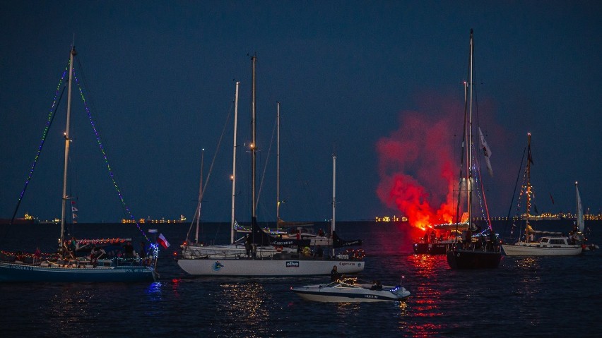 Święto Morza 2019 w Gdyni. Nocna Parada Żeglarska, 22...