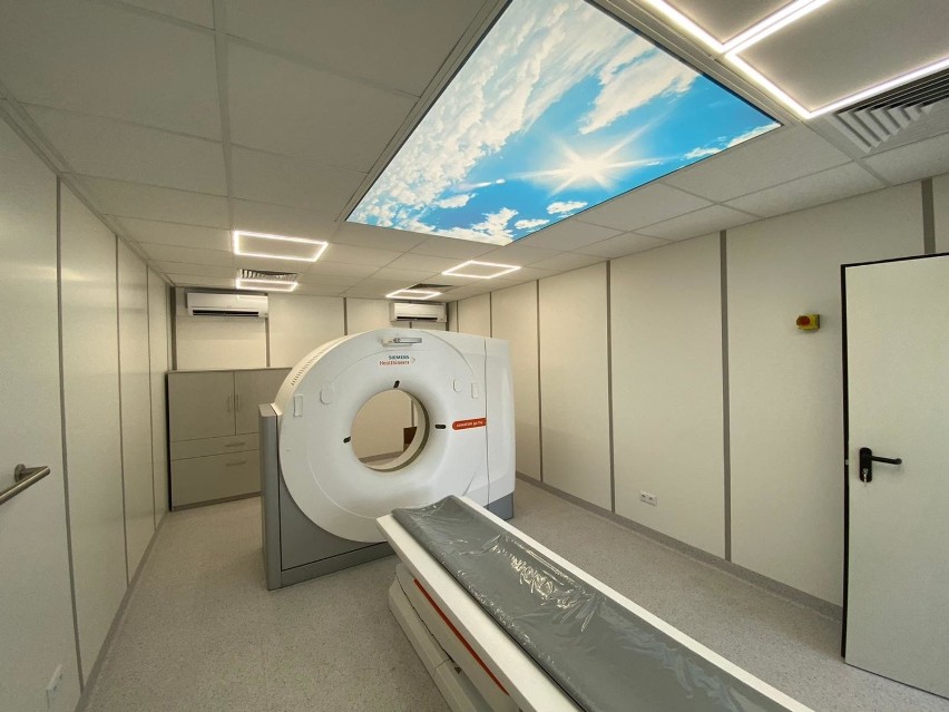Kontenerowy tomograf komputerowy na Arkońskiej w Szczecinie. Nawet sto badań w ciągu doby 