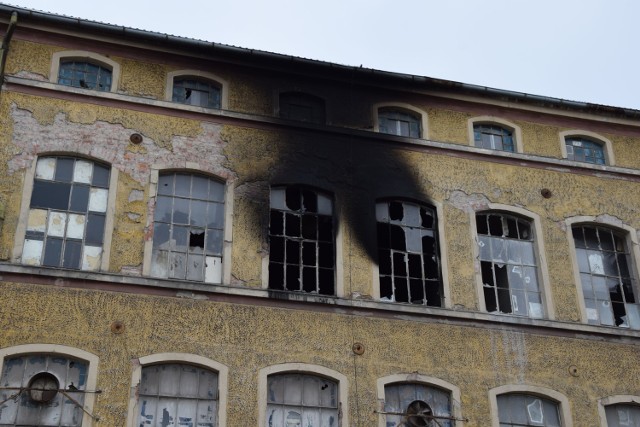 Pożar wybuchł na górnej kondygnacji budynku