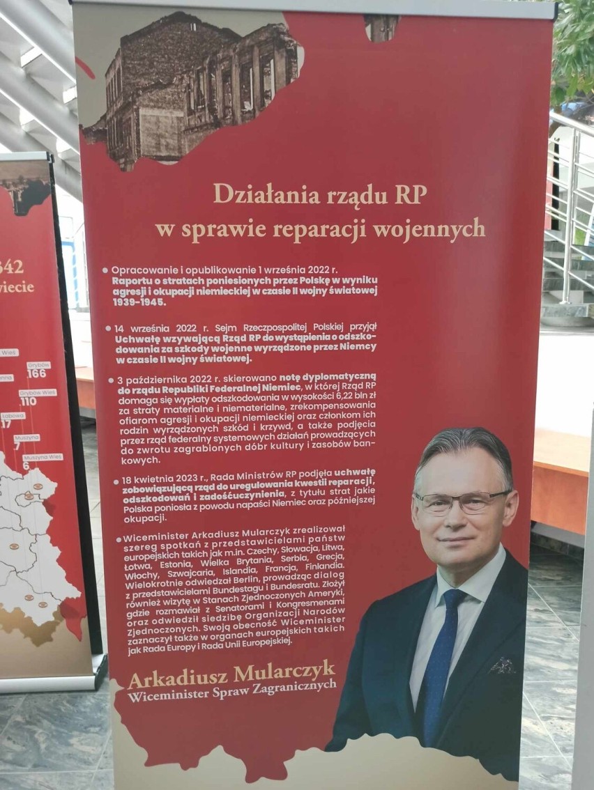 Nowy Sącz. Arkadiusz Mularczyk: Polacy przez lata dziedziczyli biedę, nie bogactwo. W WSB mówiono o stratach wojennych 