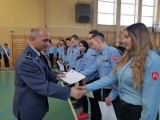 Kadeci klas mundurowych odebrali certyfikaty ukończenia szkolenia
