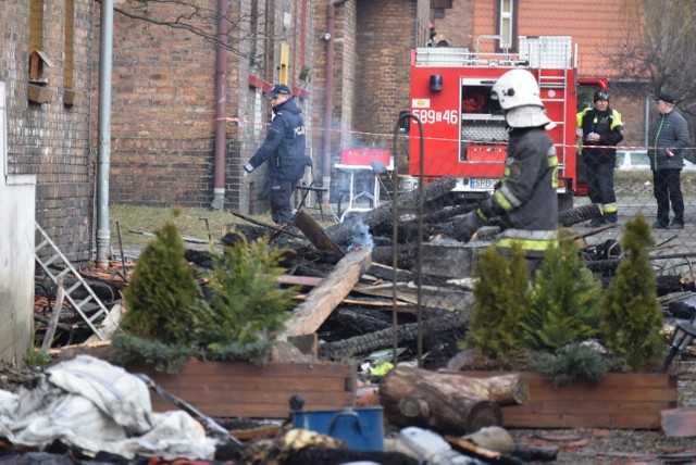 Straty są ogromne po pożarze dwóch familoków w Czerwionce