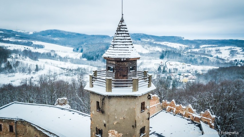 Zamek Grodno w Zagórzu Śląskim oferuje najpiękniejsze widoki...