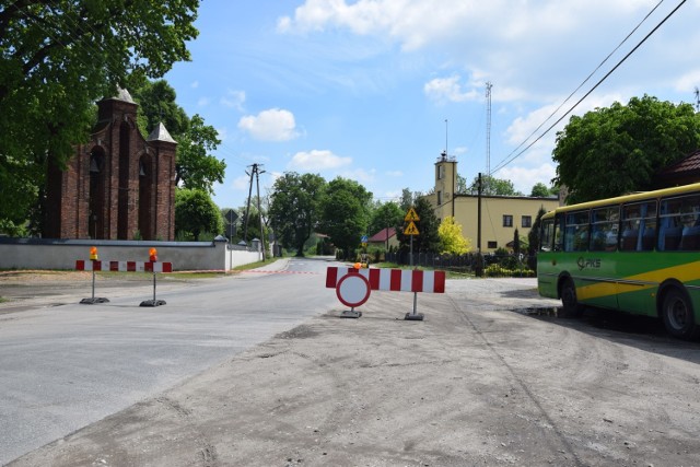 Zamknięta droga w Marzeninie