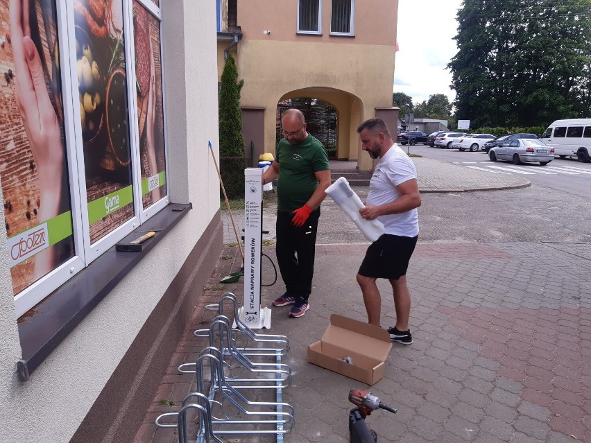 W Koczale o każdej porze dnia i nocy naprawisz rower. Profesjonalna stacja stanęła nieopodal kościoła