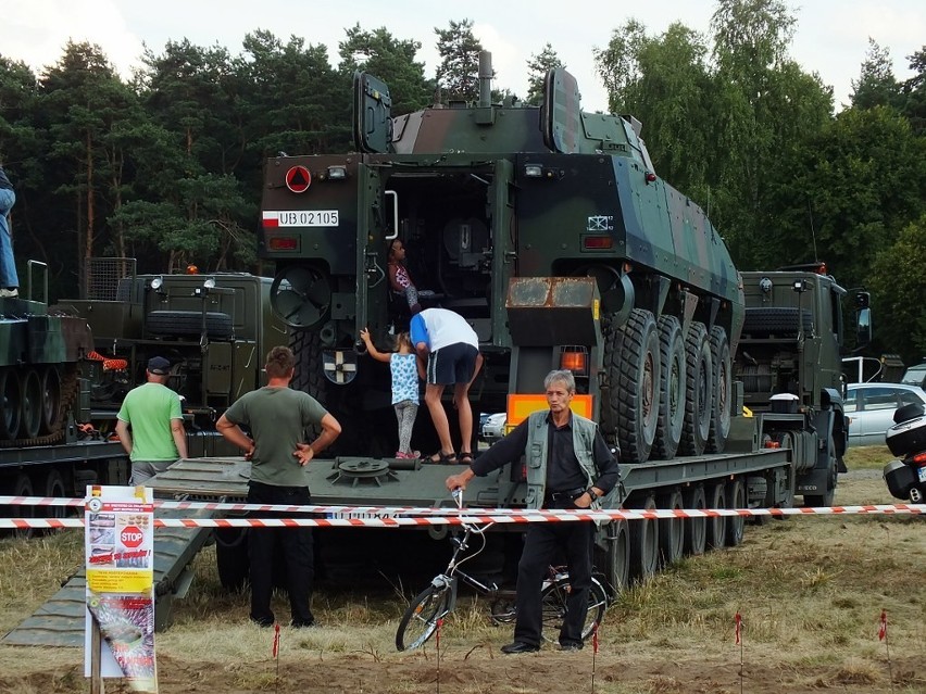 Piknik militarny w Jastrowiu 10 sierpnia 2013