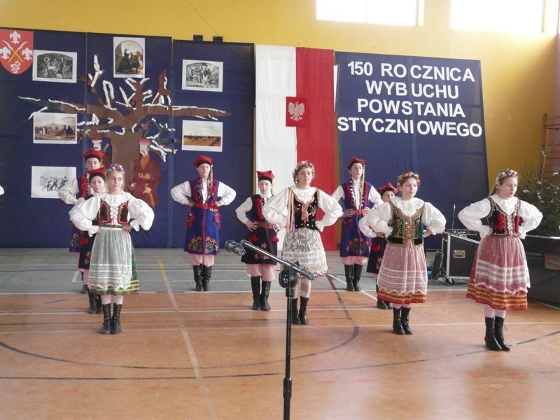 Święto patrona szkoły w Sędziejowicach [zdjęcia]