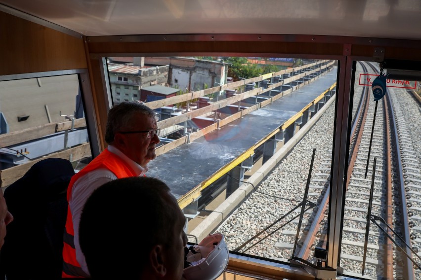 Kraków. Nowy tor budowanej estakady. Podróżnych czekają jednak duże utrudnienia