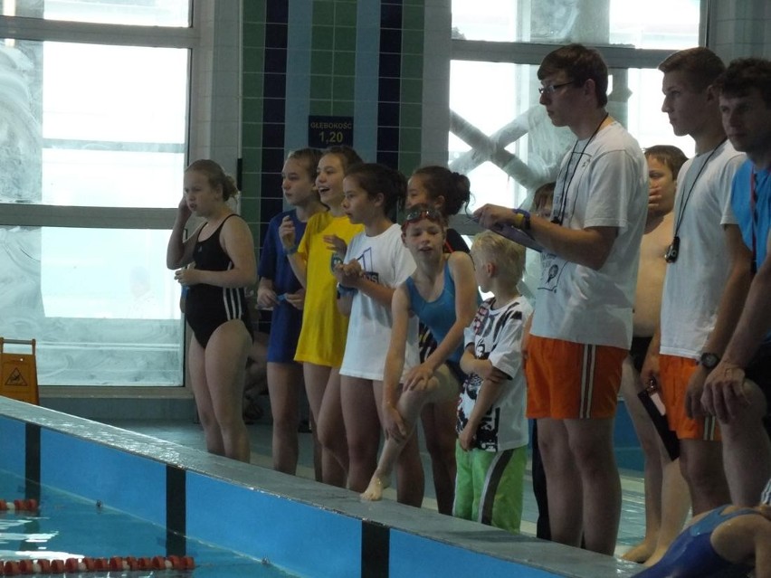 Złotów: Mistrzostwa Szkół Podstawowych w Pływaniu. Zawody w pływaniu na Lagunie w Złotowie [GALERIA]