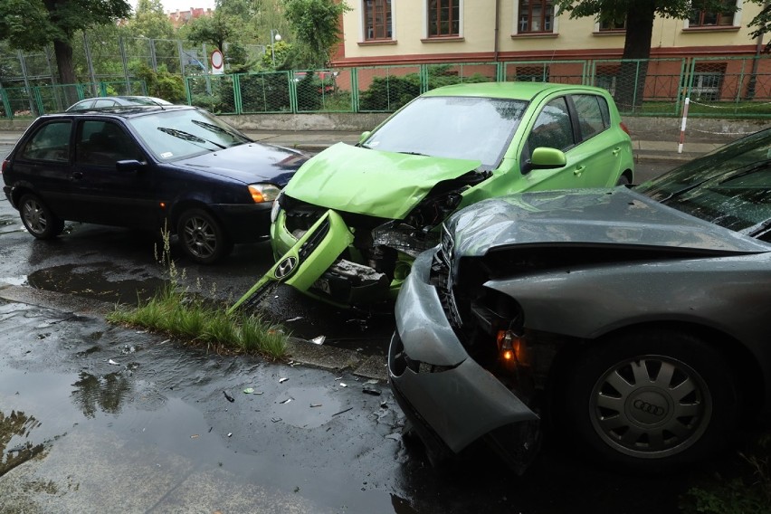 Wypadek na ulicy Jagiellońskiej w Legnicy.