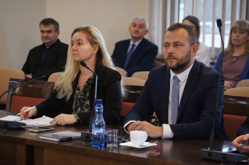Sesja rady powiatu radomszczańskiego (20.11.2019)