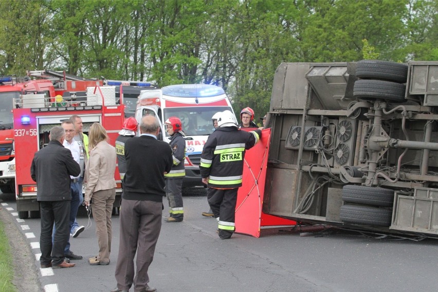 Śmiertelny wypadek na trasie z Bąkowa do Domaszczyna