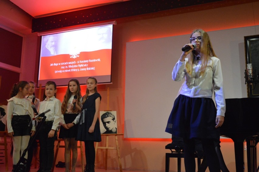 Muzyka i poezja splotły się w piękny koncert w kartuskiej Szkole Muzycznej