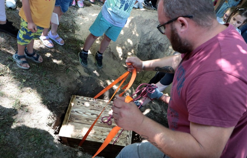 Podczas akcji, na terenie Centrum Edukacji Ekologicznej...